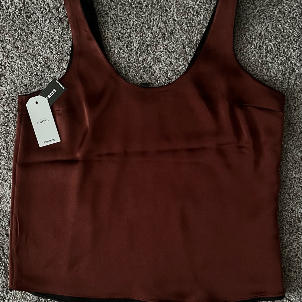 BNWT Express Reversible Top